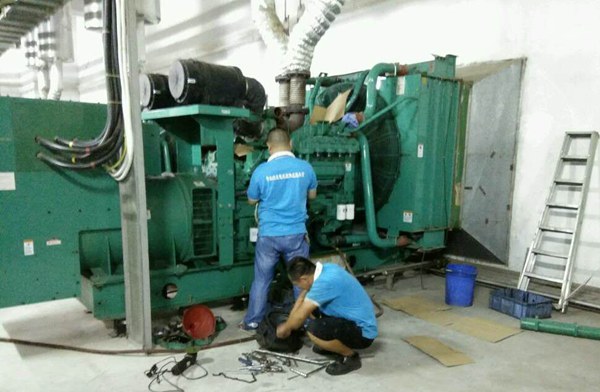 柴油发电机组维修
