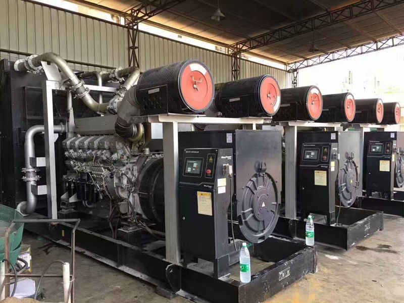 二手1000KW日本小松柴油发电机组