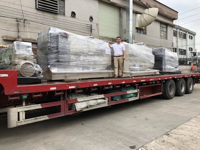 所罗门群岛客户采购二手柴油发电机组